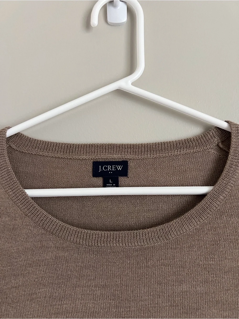J Crew Men’s Merino Wool Crew Neck Sweater Tan Brown Classic Preppy Large